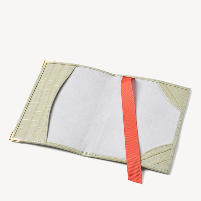 Passport Cover Deep Shine Pistachio Small Croc