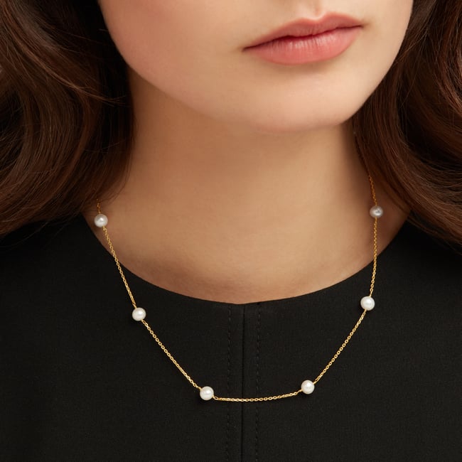 Pearl Station Short Necklace Freshwater Pearl