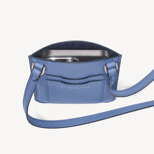London Phone Case Capri Blue Pebble