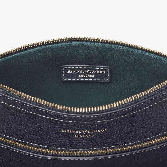 Hudson Travel Pouch Classic Navy Milled Pebble