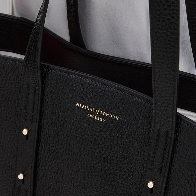 Essential Tote Black Pebble