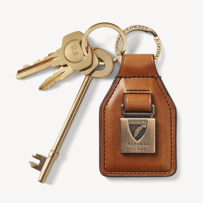 Shield Plaque Keyring Smooth English Tan