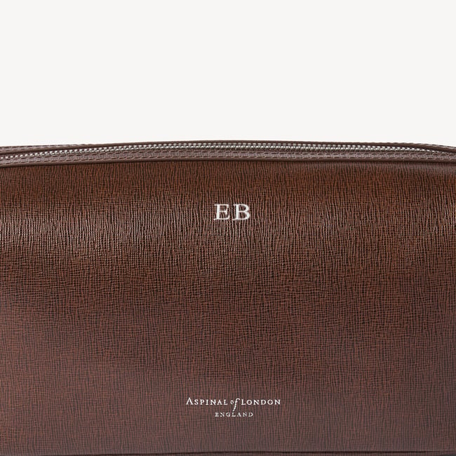 Mount Street Washbag Conker Saffiano
