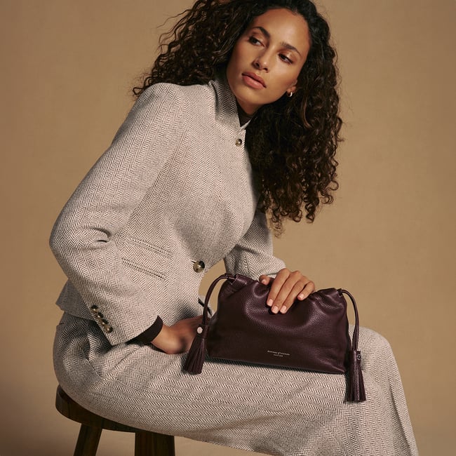Soho Large Crossbody Pouch Wine Milled Pebble