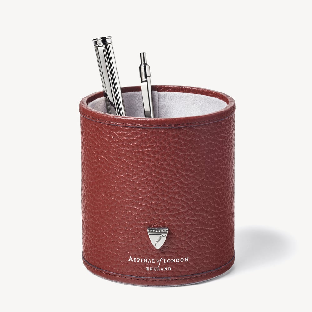 Round Pen Pot Merlot Pebble