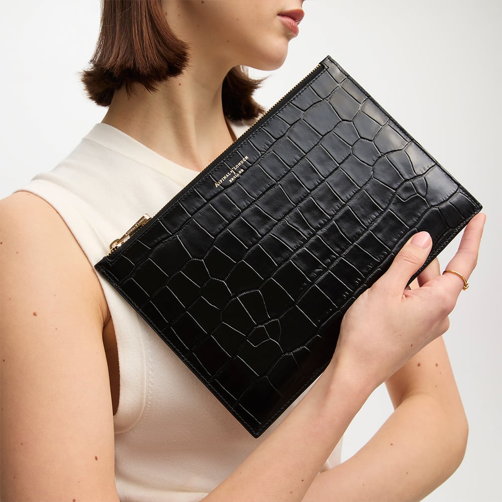 Large Essential Flat Pouch Deep Shine Black Croc