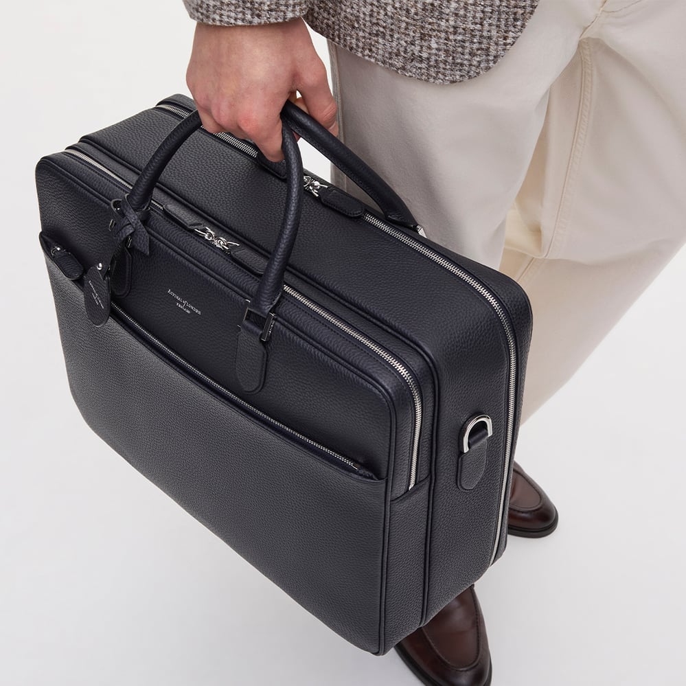 48 Hour Mount Street Travel Bag Navy Pebble