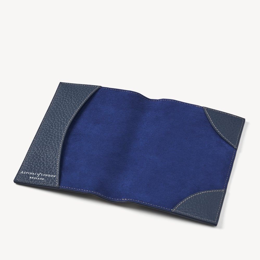 Passport Cover Brit Pebble