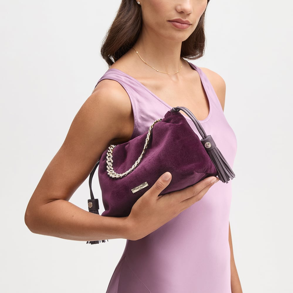 Amelia Cassis Velvet