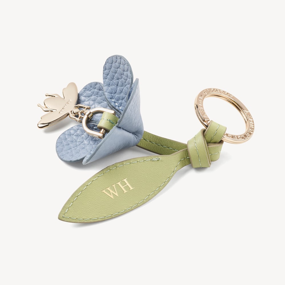 Wildflower & Bee Keyring Sky Blue Pebble