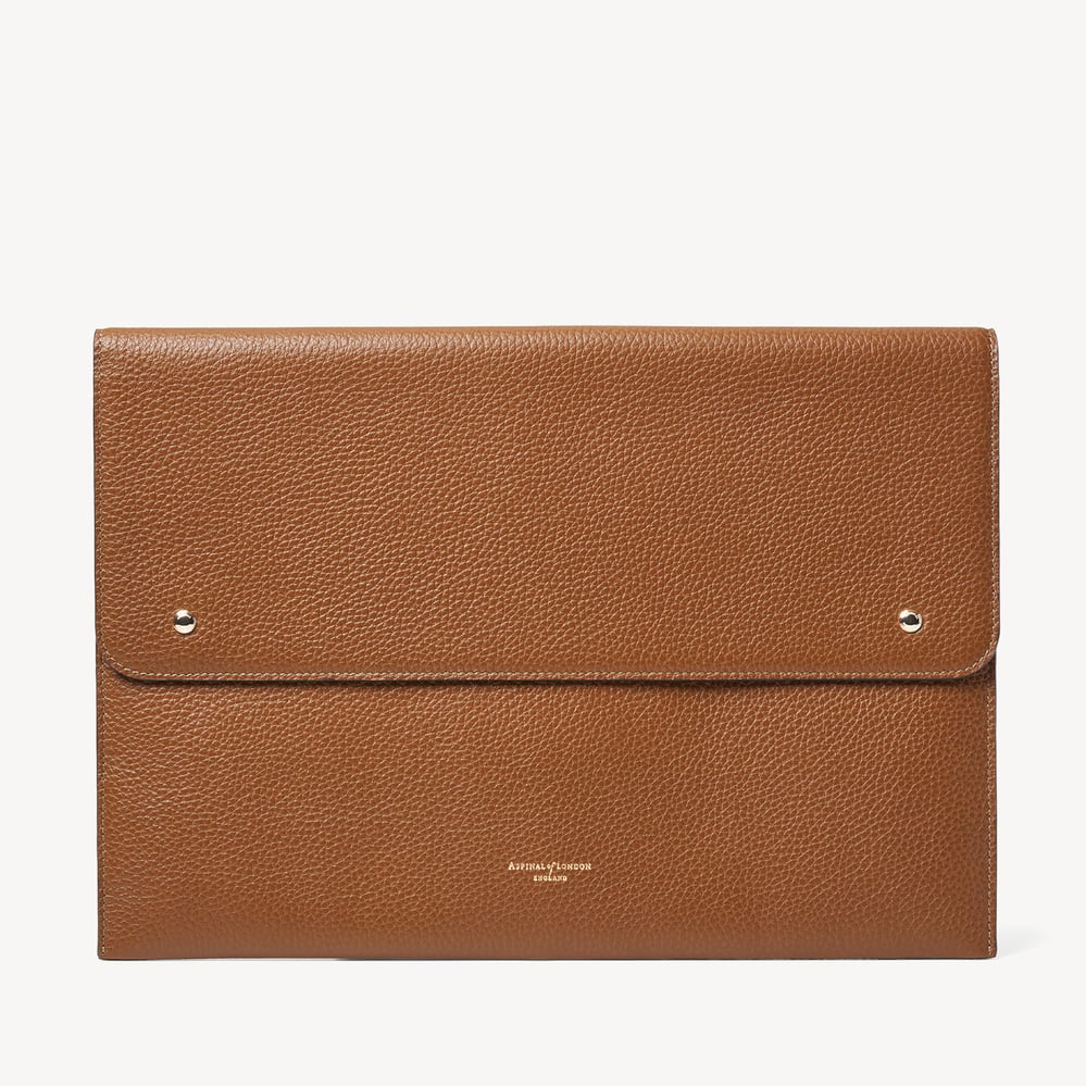 16-Inch Classic Laptop Case Tan Pebble