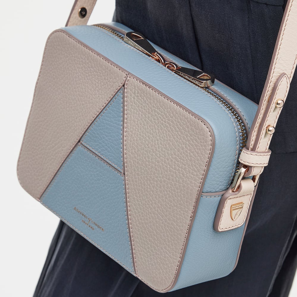 Camera Crossbody Sky Blue, Grey & White Pebble