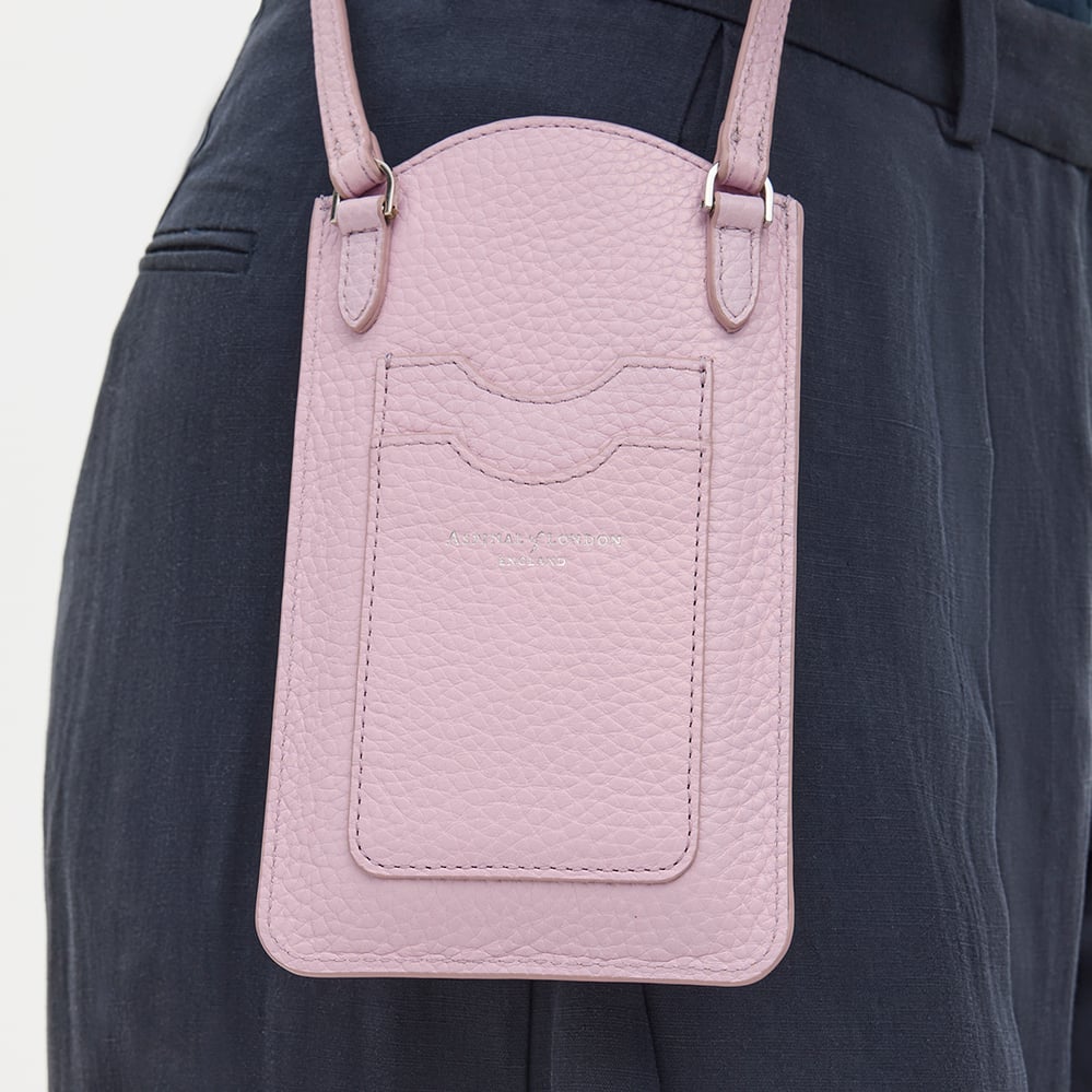 London Phone Case Powder Lilac Pebble