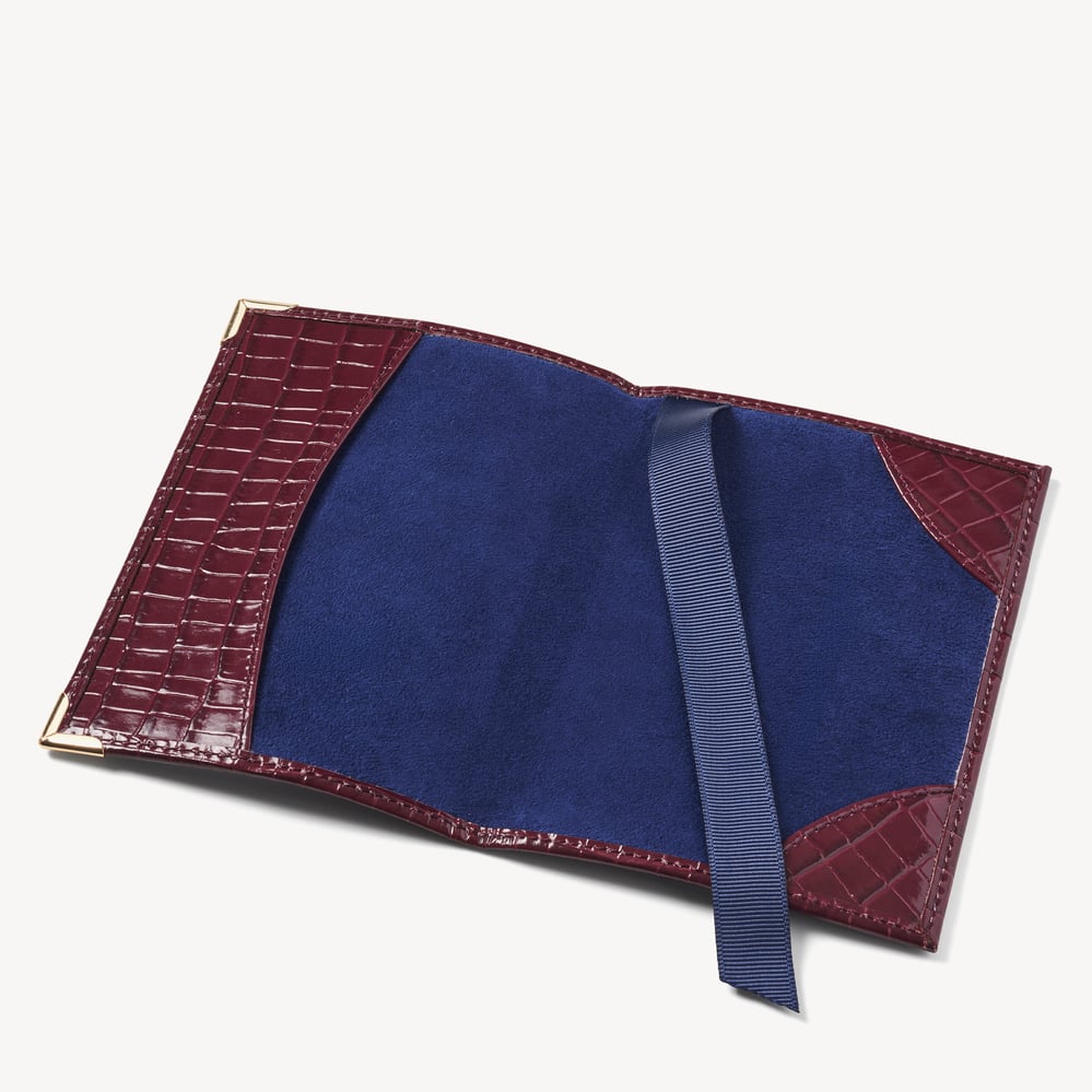 Passport Cover Deep Shine Garnet Small Croc