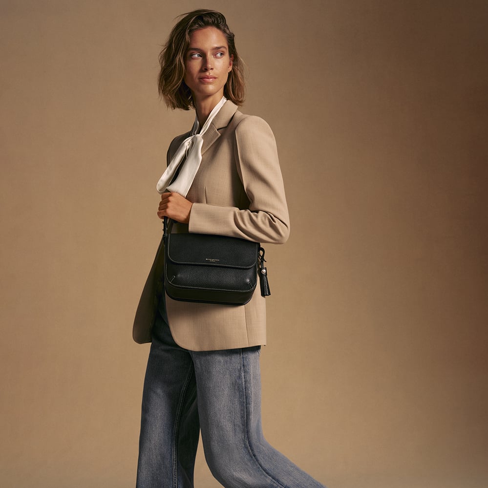 Ella Grande Crossbody Black Milled Pebble