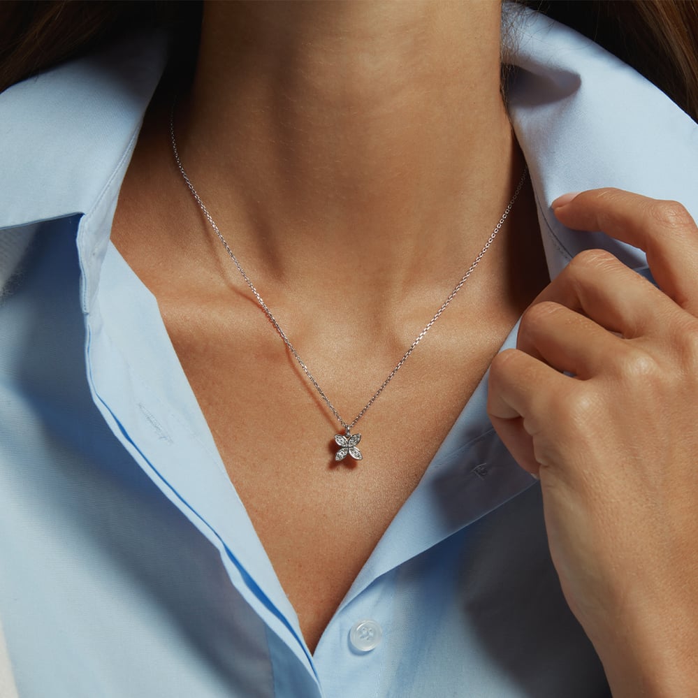 Edwardian Kiss Pendant Necklace White Topaz