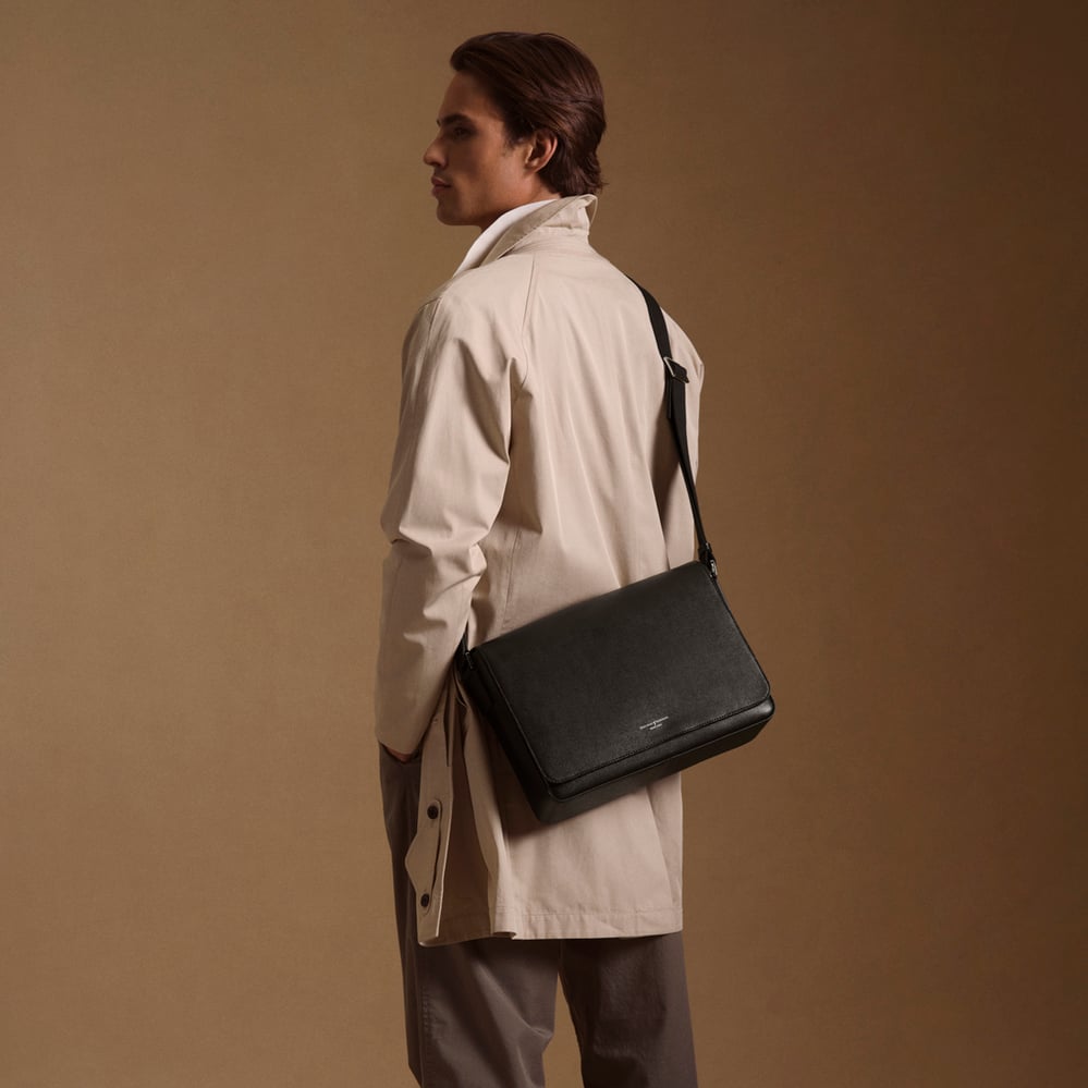 Reporter Messenger Black Saffiano
