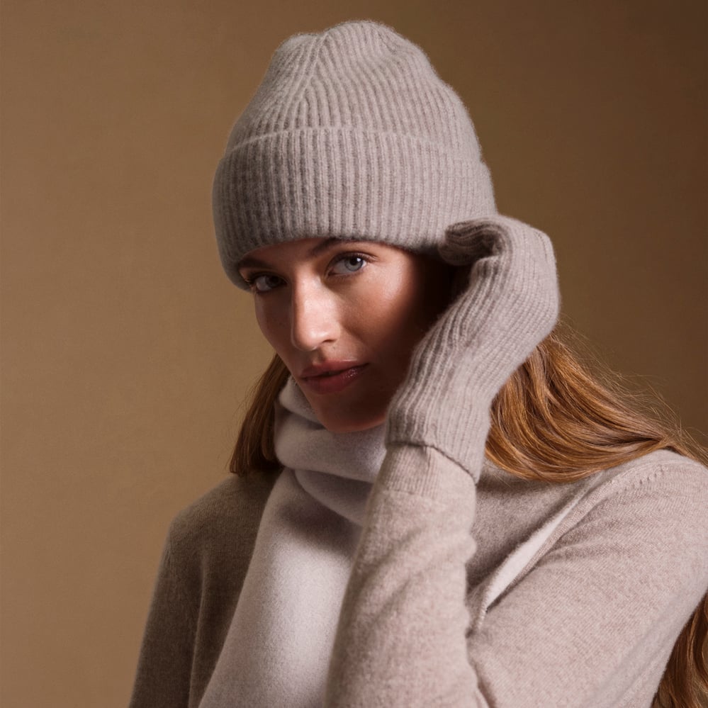 Ribbed Cashmere Hat Latte