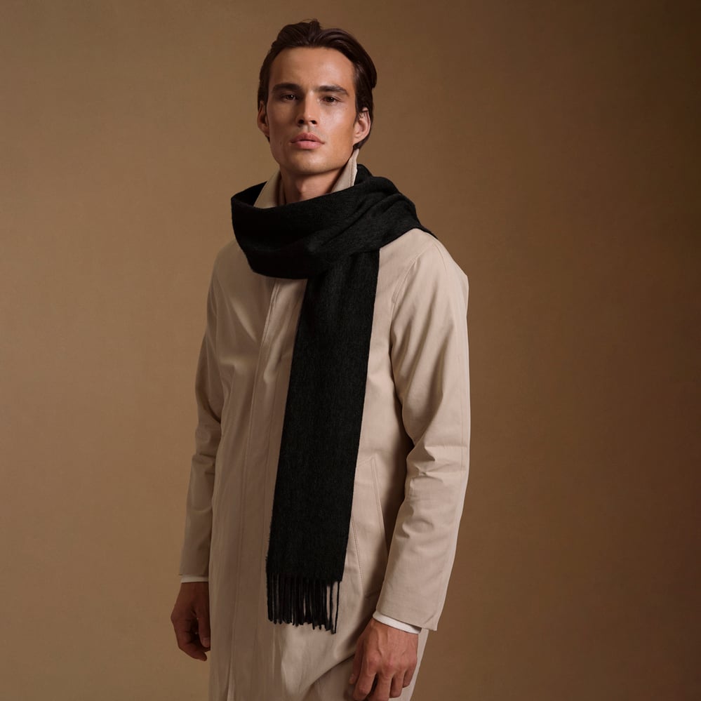 Lightweight Cashmere Scarf Black