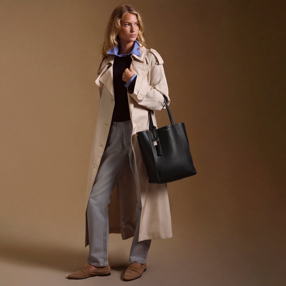 Soho Tote Black Milled Pebble