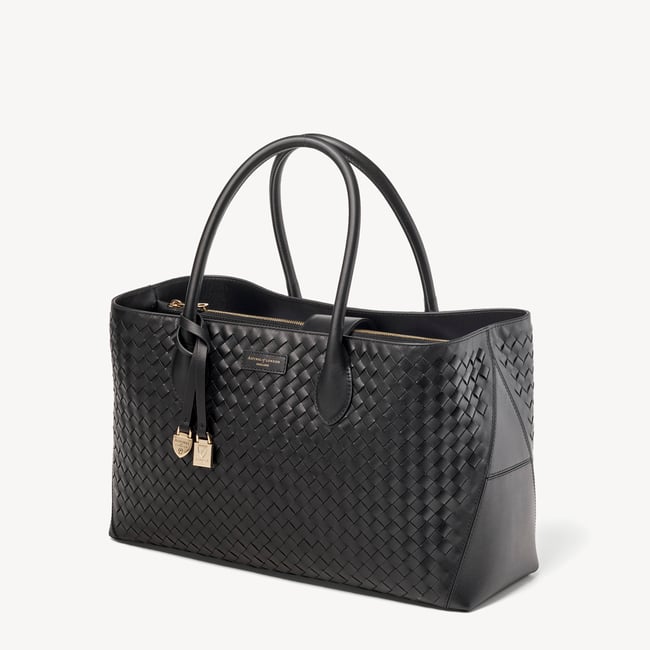 アスピナル・オブ・ロンドン トートバッグ　ブラック　型押し　本革 London Tote in Black Woven Leather with Charm | Aspinal of London