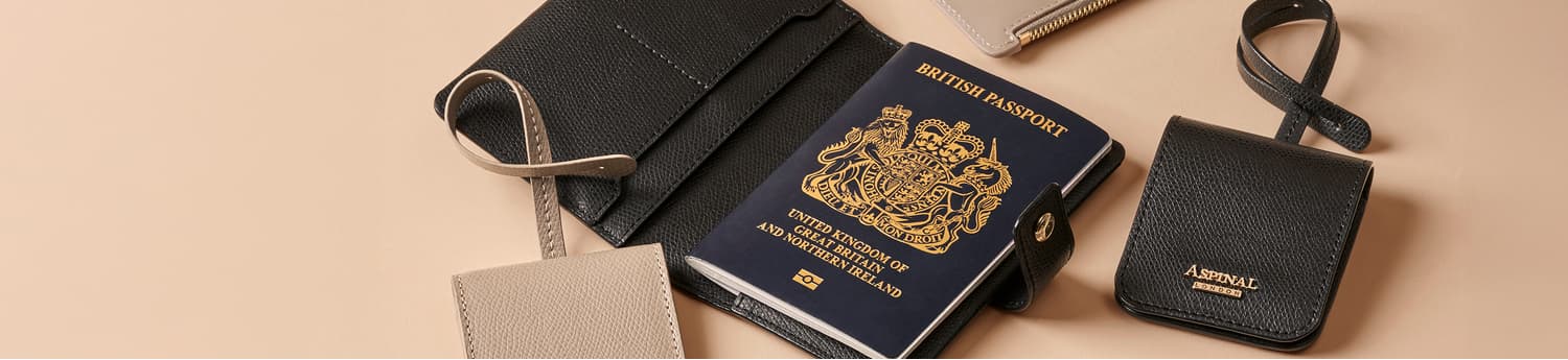 Aspinal of London トラベルケース 旅行 ホルダー travel Leather Travel Wallets, Passport Holders & Luggage Tags