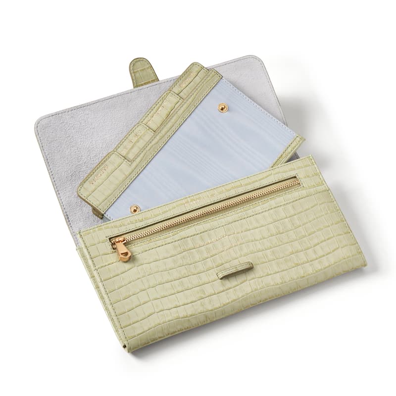Aspinal Of London Travel Wallet In Green