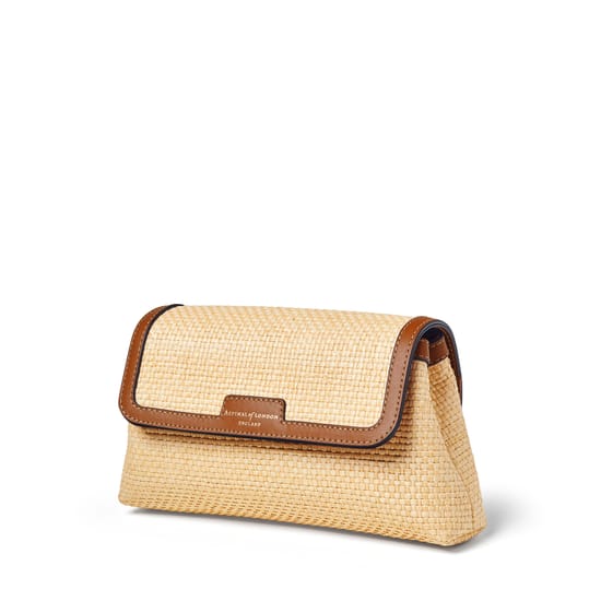 Tan evening clutch 2025