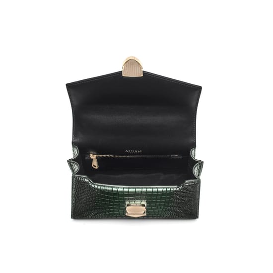 ASPINAL OF LONDON Mayfair レザーパスケース グリーン Zipped Travel Wallet in Racing Green Pebble | Aspinal of London