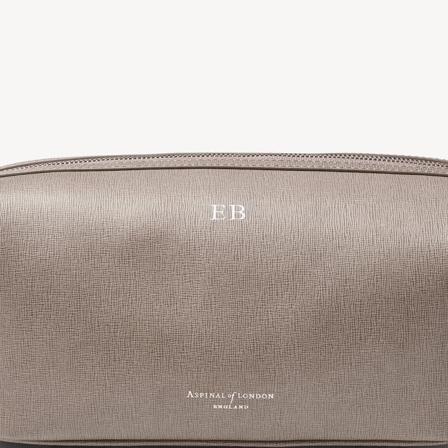 Mount Street Washbag Warm Grey Saffiano