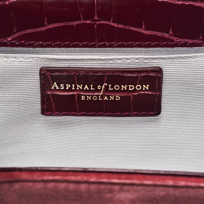 Mini Mayfair® English Garden Bird Hand Embroidery on Velvet
