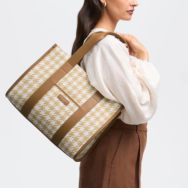 Henley Tote Natural & White Raffia with Smooth Tan