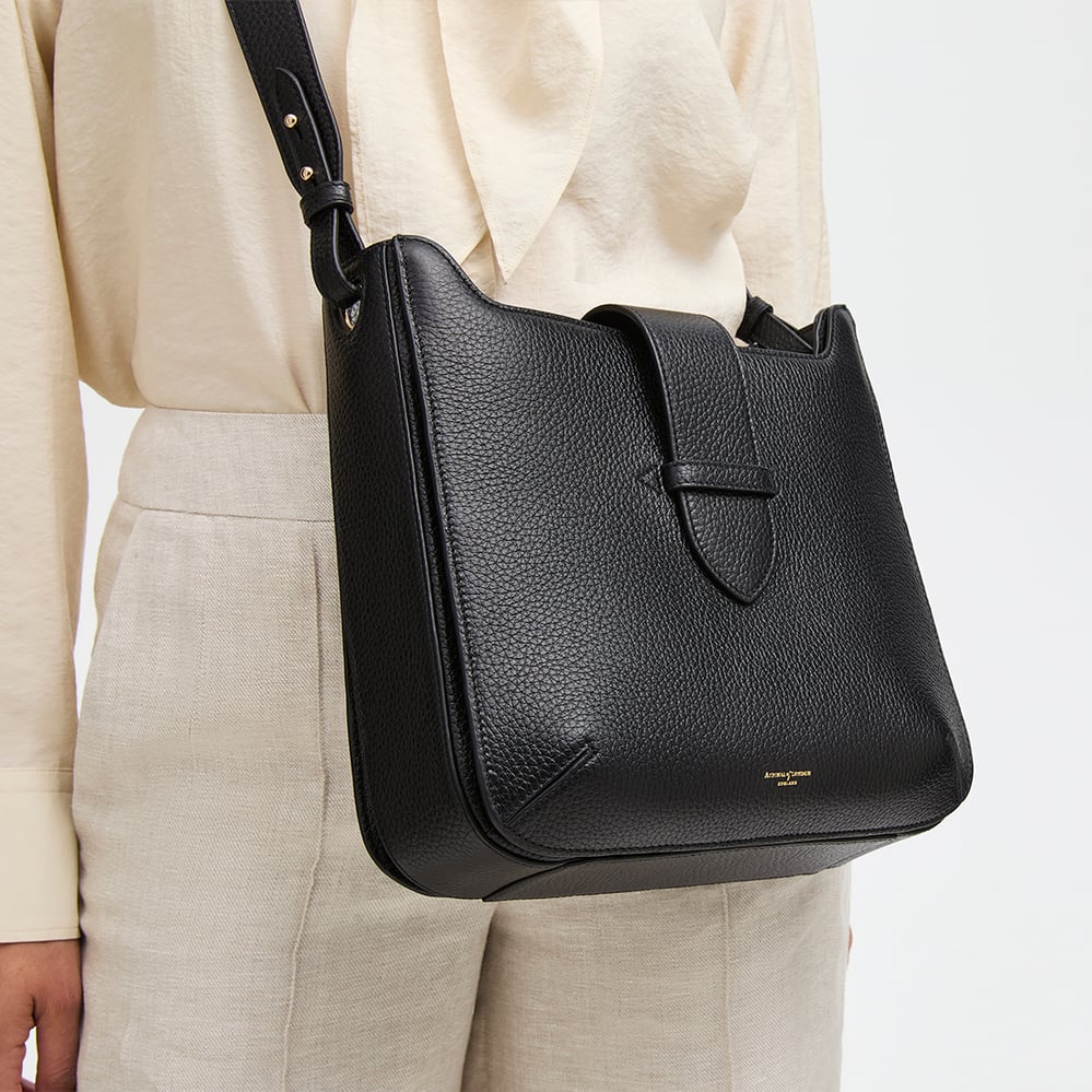 Ella Messenger Bag Black Pebble