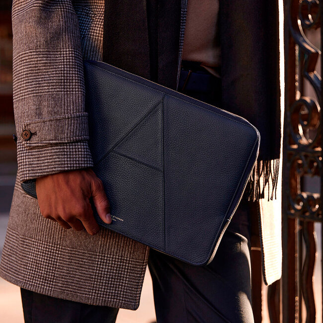 London Laptop Case Warm Grey Pebble