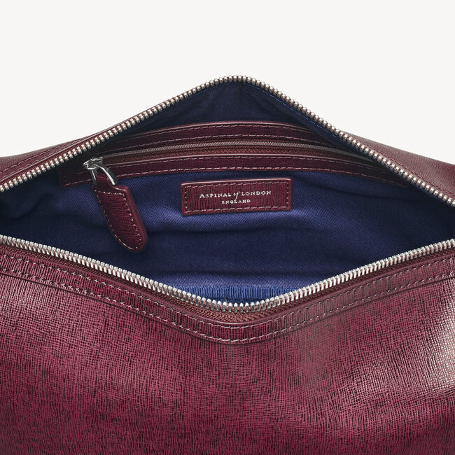 Mount Street Washbag Burgundy Saffiano