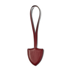 Insignia Leather Charm Key Ring in Smooth Bordeaux