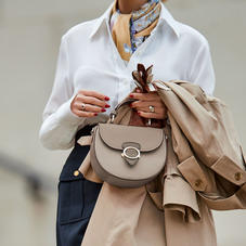 Saddle Bag in Warm Grey Pebble