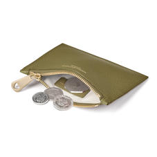 Small Essential Flat Pouch in Olive Pebble
