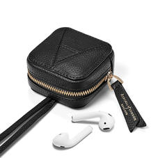 London AirPod Case in Black Pebble
