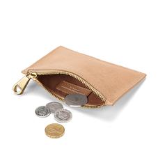 Small Essential Flat Pouch in Deer Saffiano