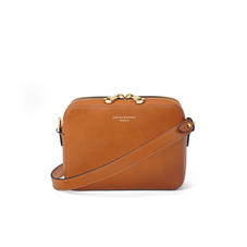 Camera Bag in Smooth Tan