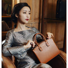 Midi Madison Tote in Smooth Tan