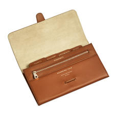 Classic Travel Wallet in Smooth Tan