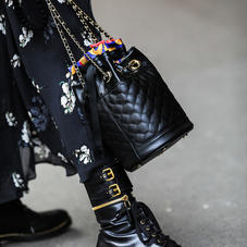 Duffle Bag in Black Quilted Kaviar