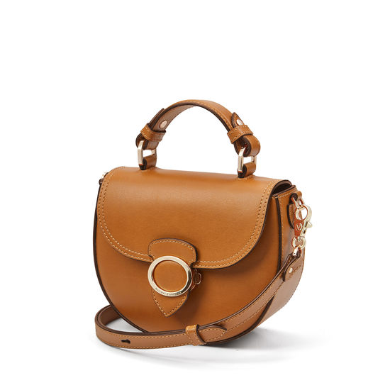 tan saddle bag leather